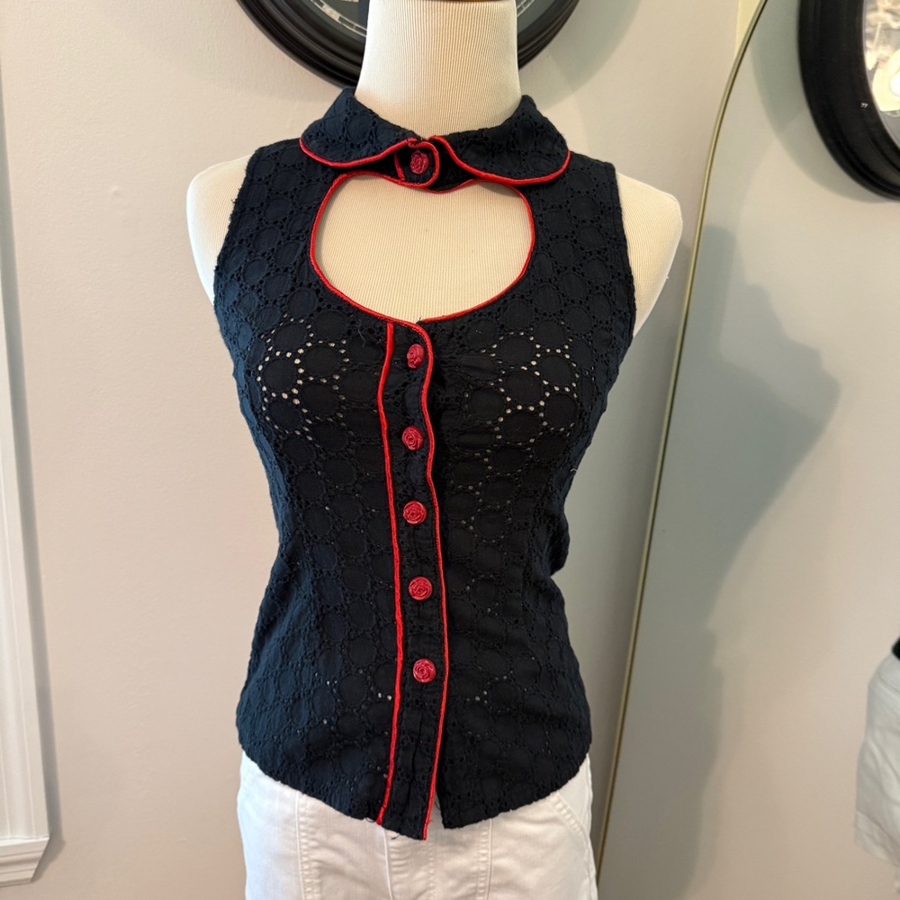 Black Sleeveless Top with Red Accents Peter Pan Collar XS Sexy - Picture 2 of 6